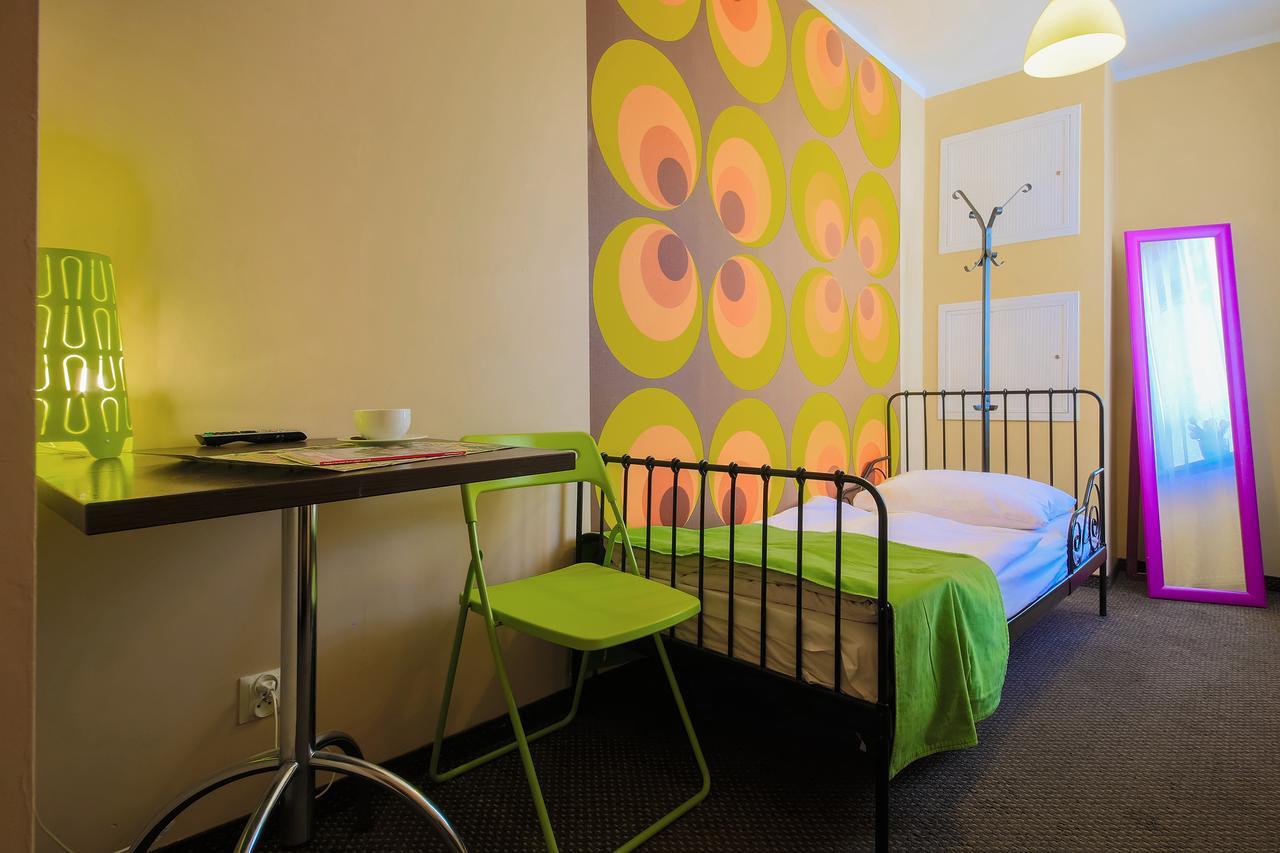 Glow Hostel Вроцлав Екстериор снимка