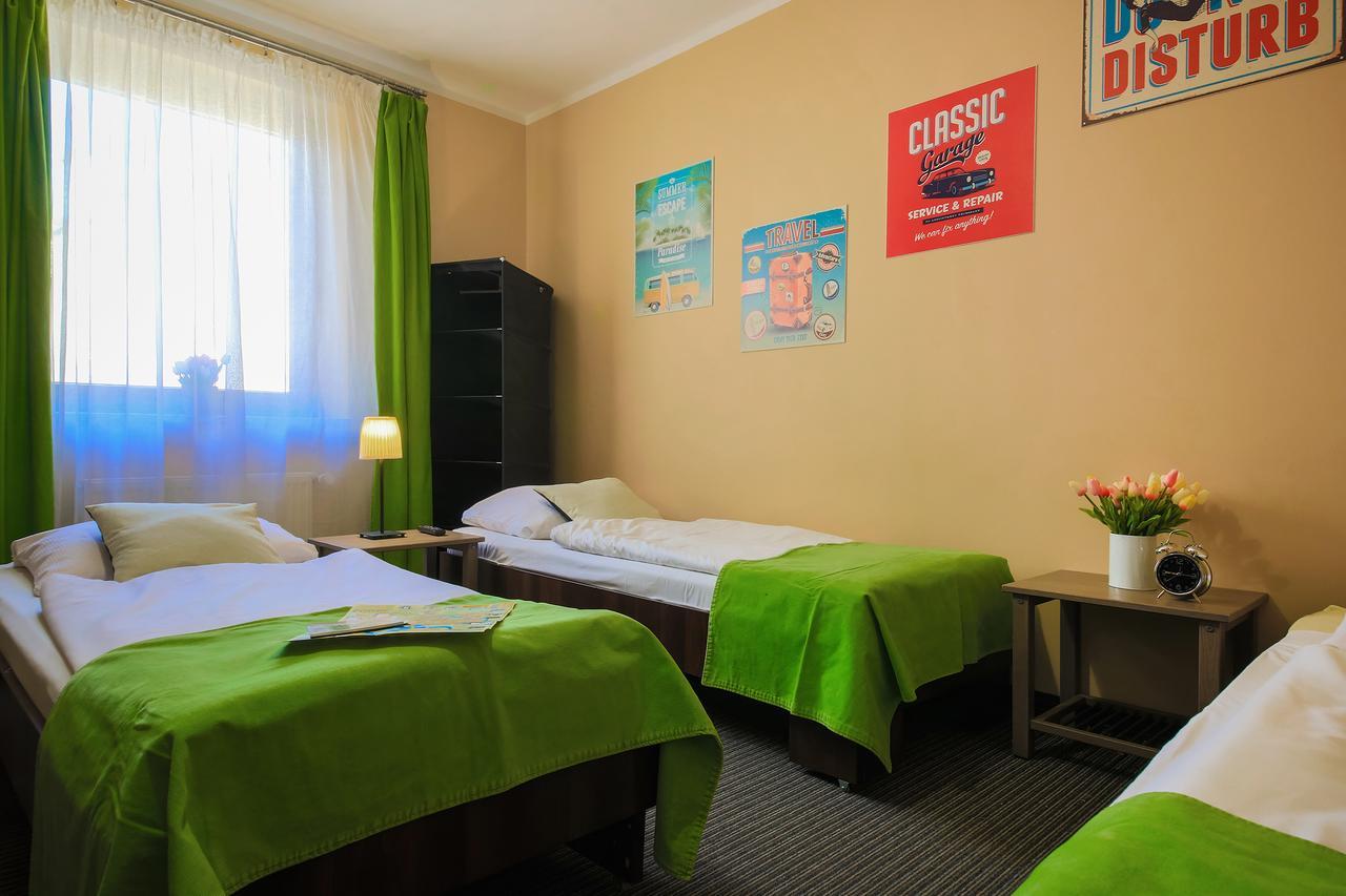 Glow Hostel Вроцлав Екстериор снимка