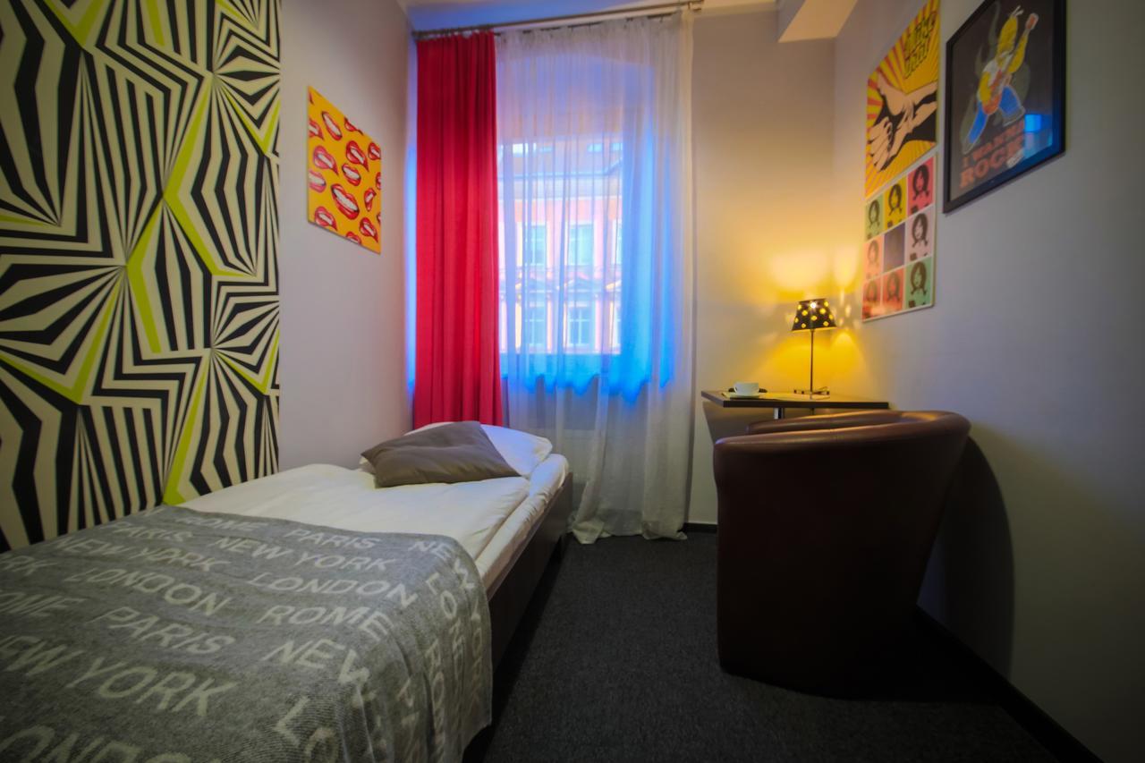 Glow Hostel Вроцлав Екстериор снимка