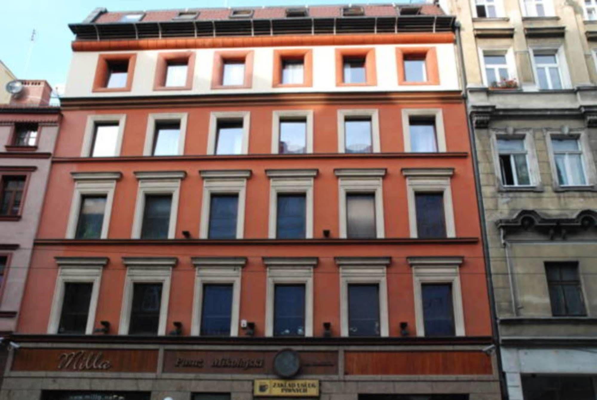 Glow Hostel Вроцлав Екстериор снимка